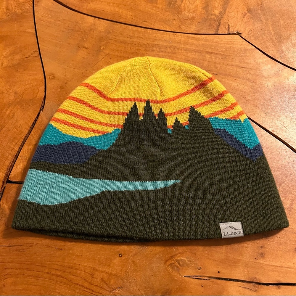 NEW L.L. Bean Beanie Hat Skull Cap Outdoor Mountain Landscape Graphic Adult